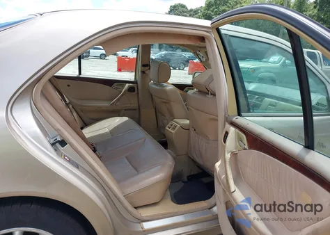 2000 Mercedes-Benz E 320 z USA, uszkodzony, nr VIN WDBJF65JOYB032596